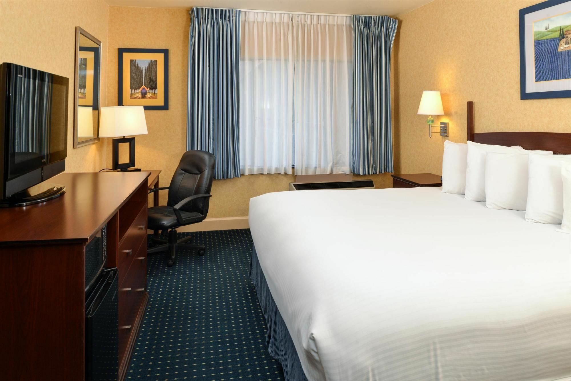 Holiday Inn - Salem By Ihg Exteriér fotografie